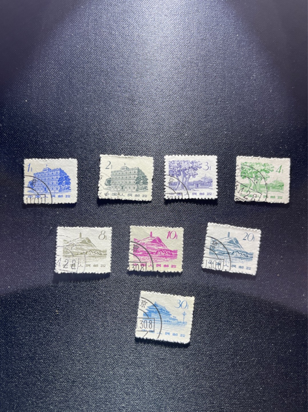 洪涛臻品 精选邮票限时拍卖第二十八期 普12革命圣地 8枚盖销  顺戳  几乎全品  喜欢不要错过。（参考资料：旧票筋票甲组20分30分）