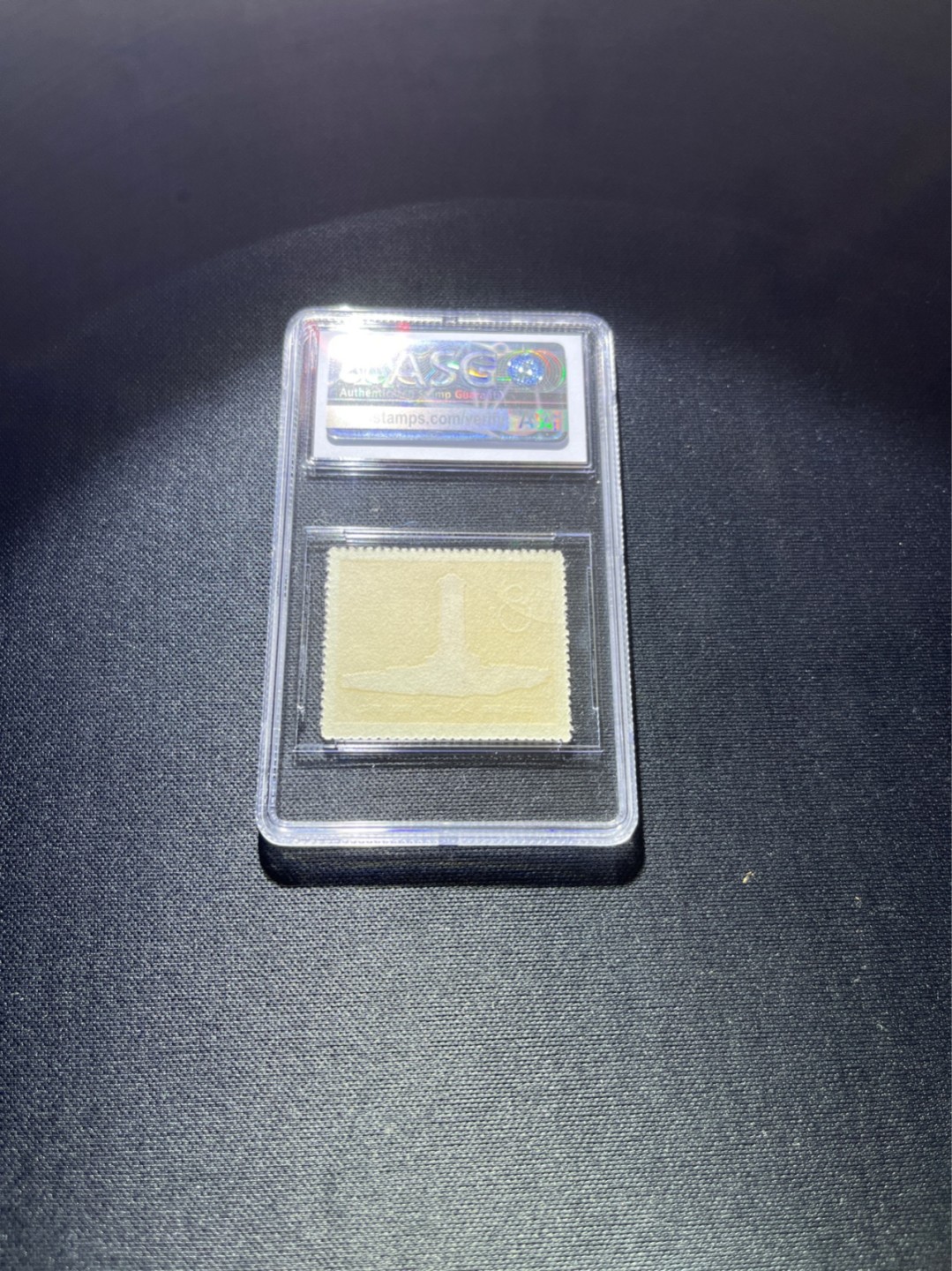 洪涛臻品 精选邮票限时拍卖第二十八期 纪47纪念碑盖销  ASG90分，版撕送评，状态极佳，齿孔饱满居中好，90分基本就是老纪特草纸票的天花板了!一步到位。 喜欢不要错过。