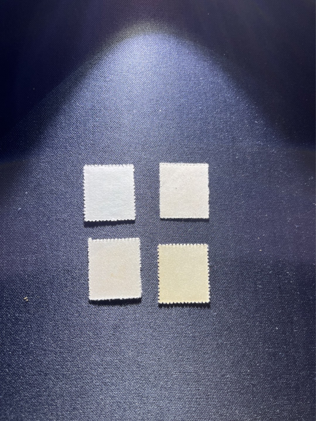 洪涛臻品 精选邮票限时拍卖第二十八期 解放区主席像邮票，非常热门的区票，4种不同面值，上品无折，年代久远，喜欢的不要错过。