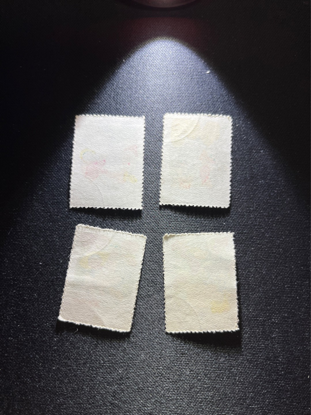 洪涛臻品 精选邮票限时拍卖第二十九期 特18儿童盖销  上品 精品草纸票（参考：目前他人在售钢戳盖销130元，见图3。无铭边新裸票今年成交过3025元）。背面有出厂即有的透色，属于该票的正常现象。软折，会处理的分分钟搞定。