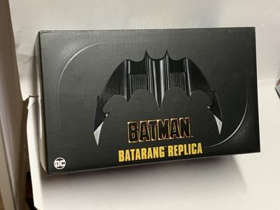 零元拍：NECA 1/1 蝙蝠侠 电影道具蝙蝠镖，全新未拆。 - 零元拍：NECA 1/1 蝙蝠侠 电影道具蝙蝠镖，全新未拆。