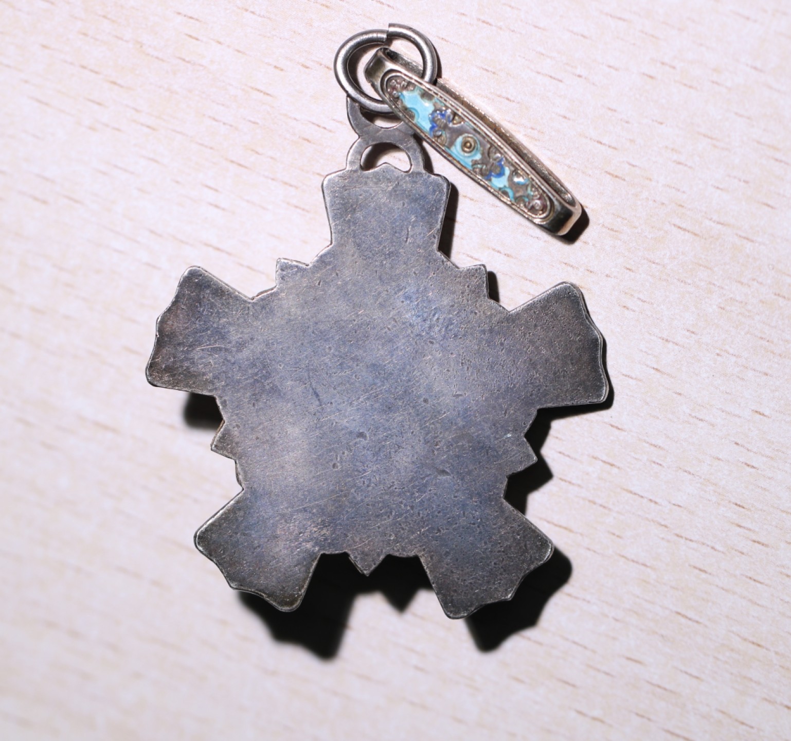 大猫徽章拍卖第202期  清代 御赐双龙宝星勋章 二等第三 正副章 （绶带盒子后配）