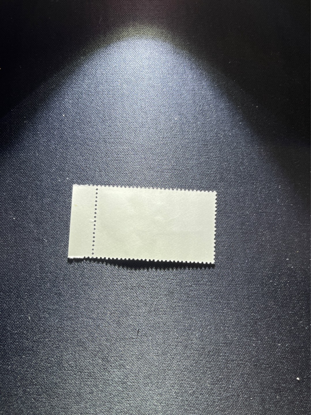 洪涛臻品 精选邮票限时拍卖第二十九期 热门品种，特74解放军盖销  8-4数字边，三俗稀缺，版撕全品嘎嘎绝。 解放初的经典票，整版撕开，面艳胶白，票挺洁净，齿孔完美，收藏评级两相宜，且有高附加值边纸。老纪特的版票资源十分稀缺难寻，机会来临时必须抓住。 