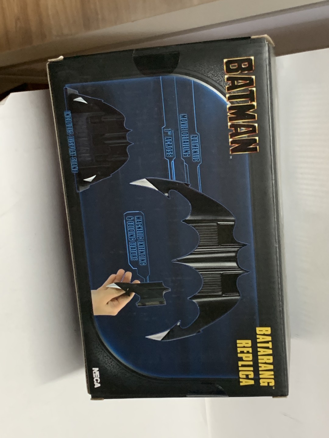 零元拍：NECA 1/1 蝙蝠侠 电影道具蝙蝠镖，全新未拆。