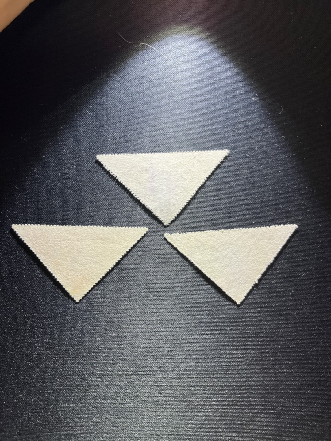 洪涛臻品 精选邮票限时拍卖第二十九期 纪10三角异形和平鸽套票，盖销上品。品相已经非常不错，没有该票常见的三个角软塌塌现象，优于不少人卖的“全品”