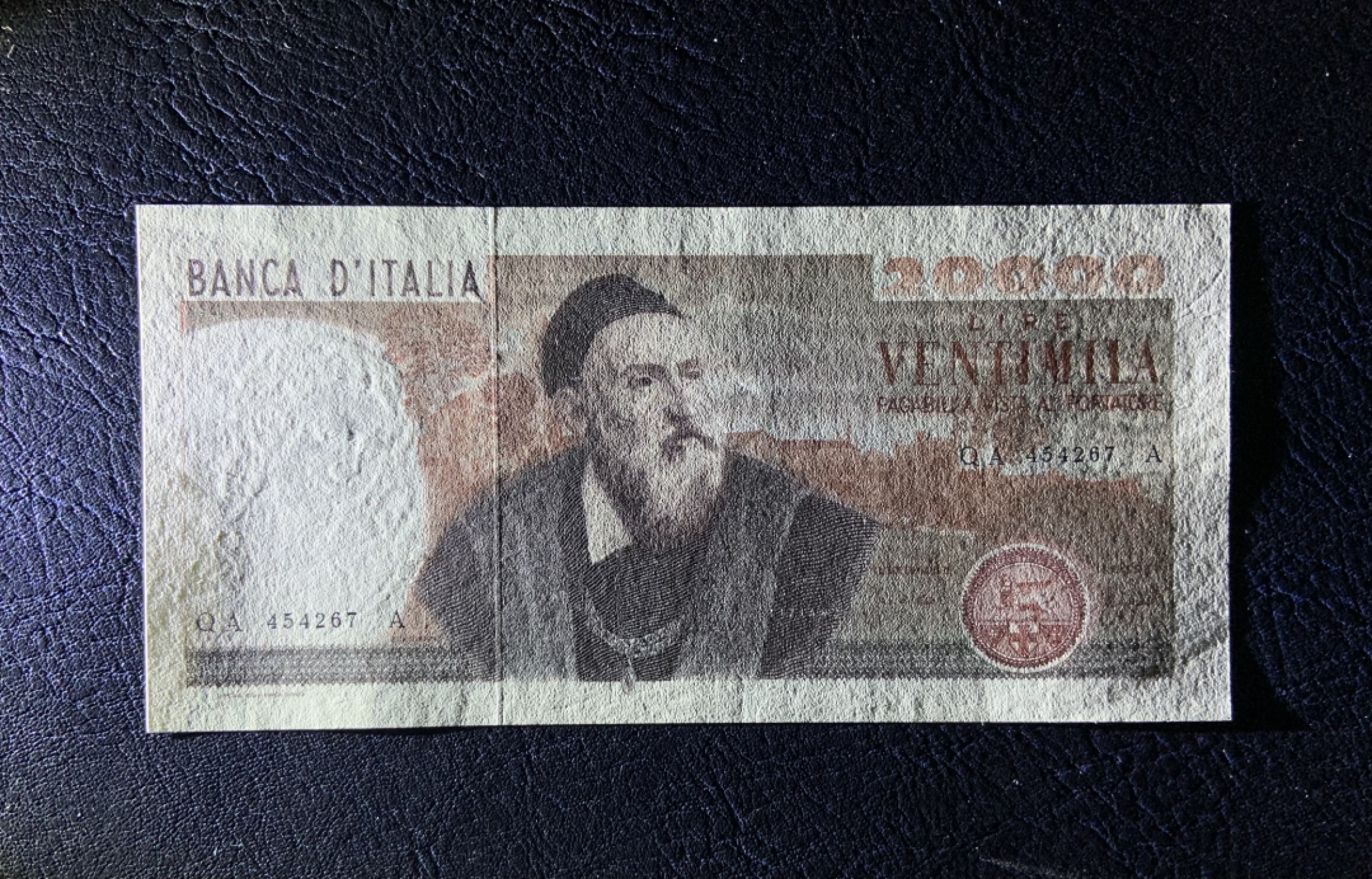 收藏联盟Quantum Auction 第192期拍卖(再次更新) 意大利1975年20000里拉 品相全新UNC 提香和《天上的爱和人间的爱》