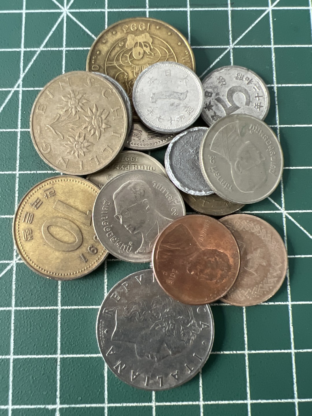 泡泡堂第九十一期  世界硬币纪念章邮票专场（无押金，无佣金，捡漏，全场20包邮，偏远地区除外） 杂币一组十六