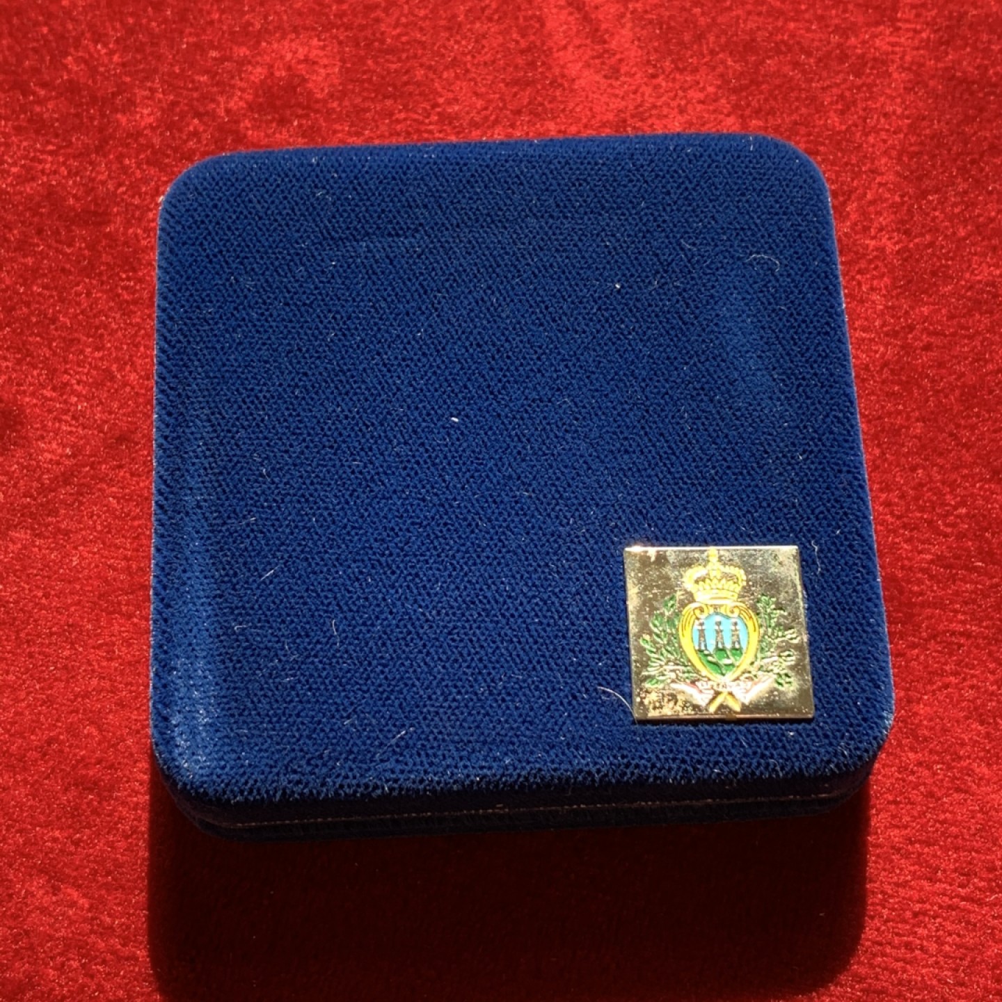 《竞宝斋》第95场-本周日，周一，周四，3场连拍（全场不限金额包邮） 原盒证书 圣马力诺1996年 纪念欧洲 10000里拉 精制大银币 22克 835银