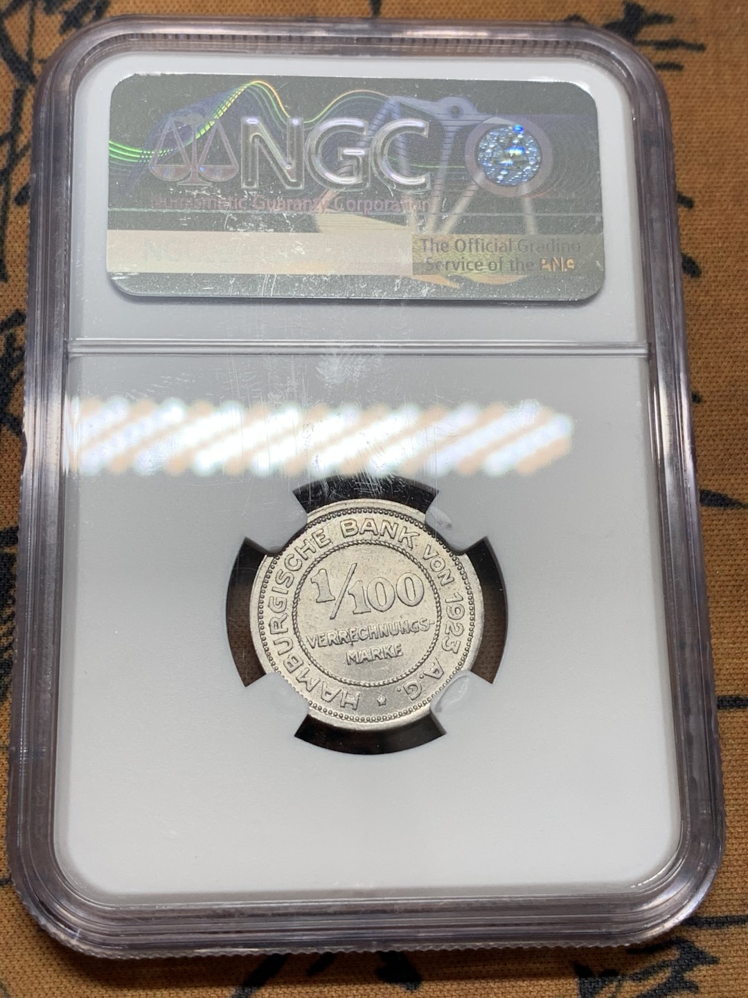 《竞宝斋》第95场-本周日，周一，周四，3场连拍（全场不限金额包邮） NGC冠军分两枚 德国紧急状态货币 汉堡结算马克1/10、1/100马克铝币一对 转光强烈 打制清晰 一步到位的藏品 