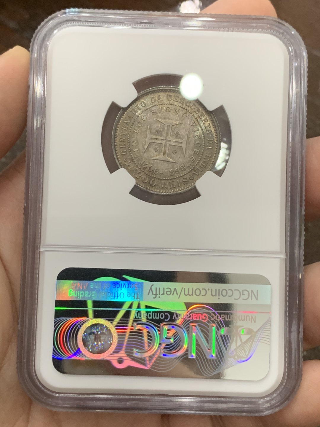 《竞宝斋》第95场-本周日，周一，周四，3场连拍（全场不限金额包邮） NGC-MS64 葡萄牙1898年 双人头军装版 200R银币 顶级的分数和味道 少见