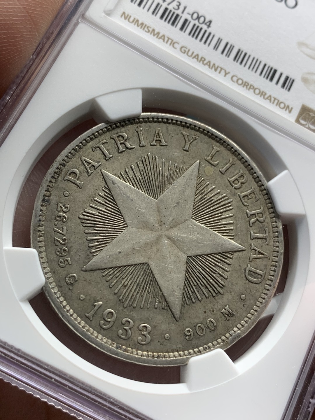 《竞宝斋》第95场-本周日，周一，周四，3场连拍（全场不限金额包邮） NGC-AU55 古巴1933年 大五星1比索银币 好品带底光 味道也不错 暴涨品种