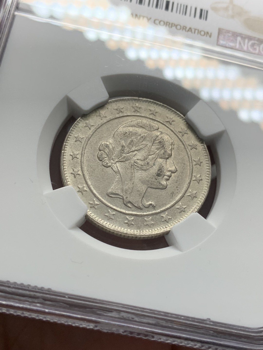 《竞宝斋》第95场-本周日，周一，周四，3场连拍（全场不限金额包邮） NGC-MS63 巴西1924年 女神2000R银币 这品种好品的比较少见