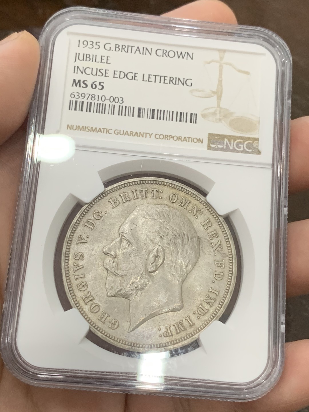 《竞宝斋》第95场-本周日，周一，周四，3场连拍（全场不限金额包邮） NGC-MS65 1935年英国乔治五世木马剑银币 铁灰色包浆，高分热门品种