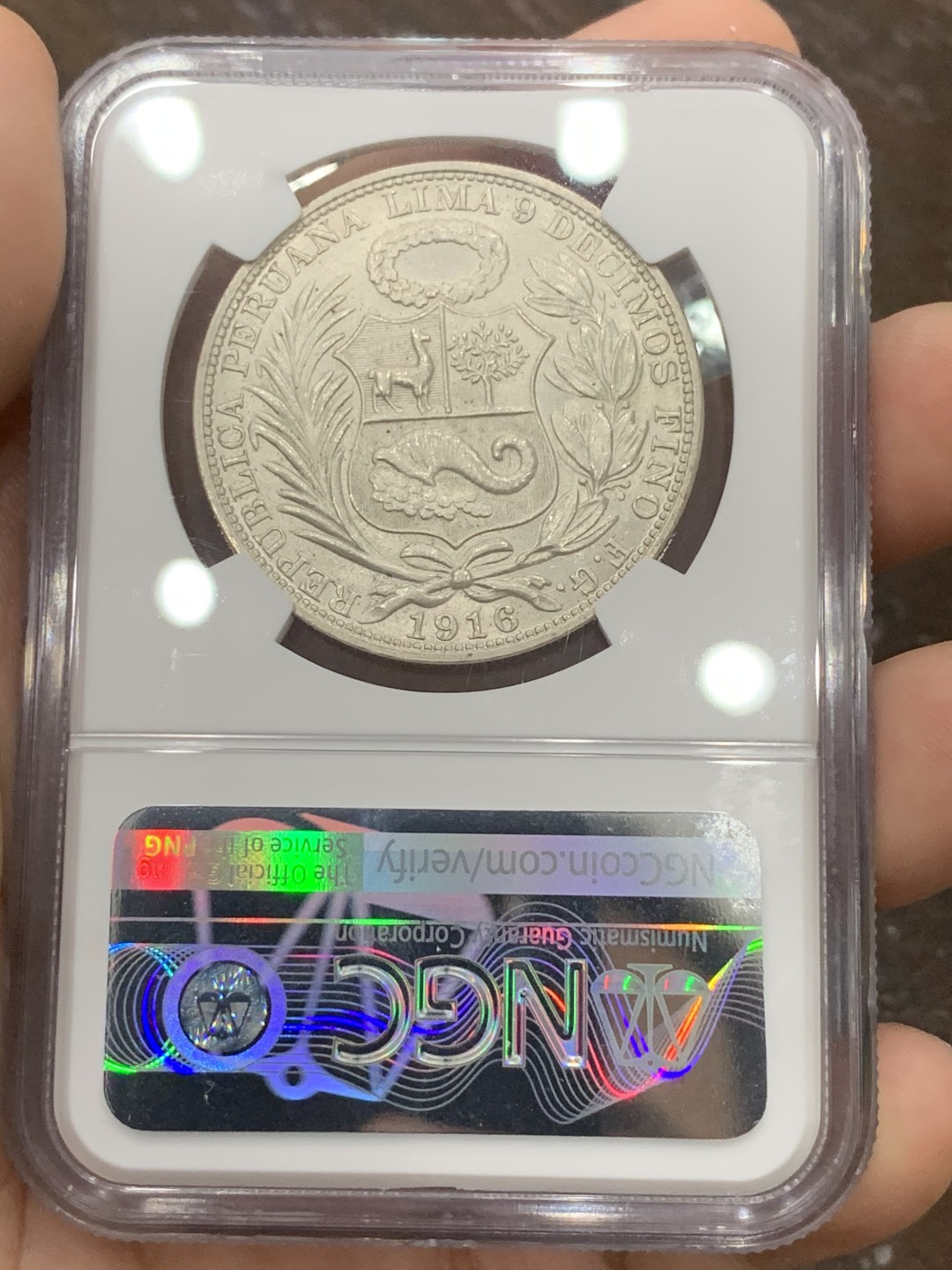 《竞宝斋》第95场-本周日，周一，周四，3场连拍（全场不限金额包邮） NGC MS63 原光秘鲁1916年坐人女神一索尔银币 高银版最后一年