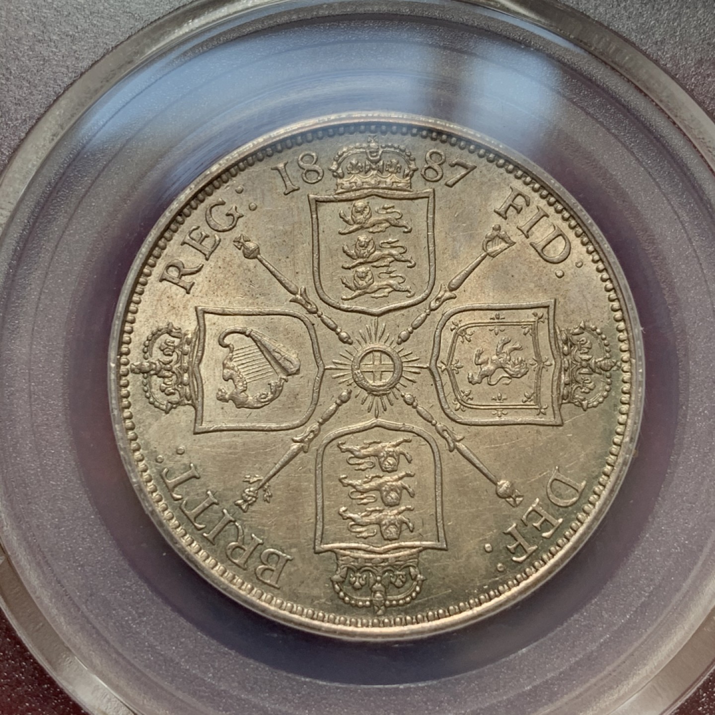 《竞宝斋》第95场-本周日，周一，周四，3场连拍（全场不限金额包邮） 公博评级 英国1887年高冠一套7枚 虽然是公博 整体状态都不错 个别符合MS气质  现代机制币的经典之作，一次收齐