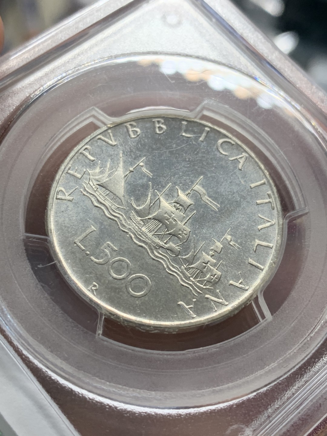 《竞宝斋》第95场-本周日，周一，周四，3场连拍（全场不限金额包邮） PCGS-MS 67  意大利 1970年 500里拉   评级亚军,MS能到67不容易，高点有cameo