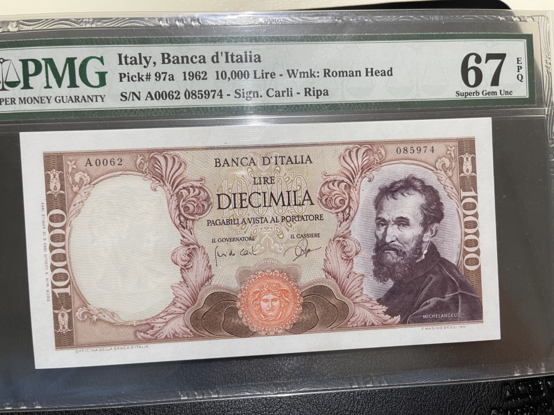 《外钞收藏家》第二百零三期 1962年意大利1万里拉 PMG67 米开朗基罗