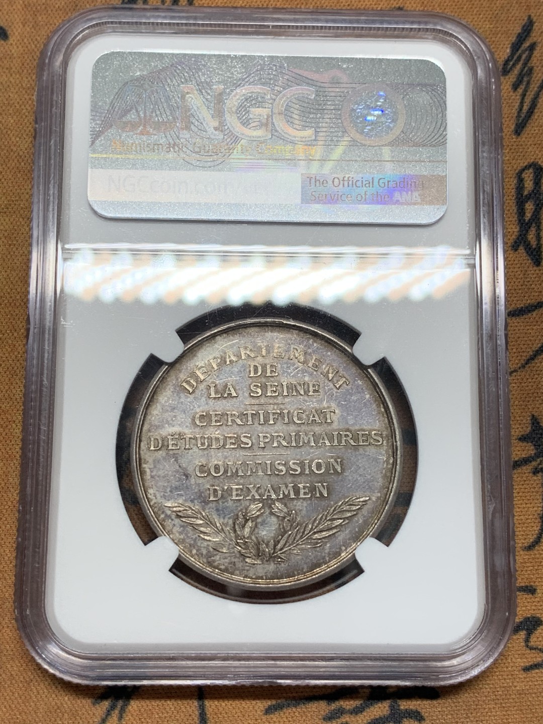 《竞宝斋》第95场-本周日，周一，周四，3场连拍（全场不限金额包邮） NGC-MS62 法国 谷物女神银章 塞纳河小学 34mm 原味好品好状态 镜面效果