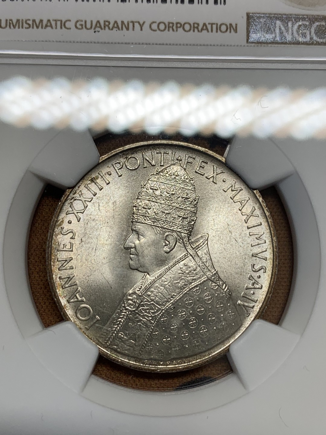 《竞宝斋》第95场-本周日，周一，周四，3场连拍（全场不限金额包邮） NGC-MS62 梵蒂冈 1962年 教皇500里拉银币 稀少品种 顶级品相