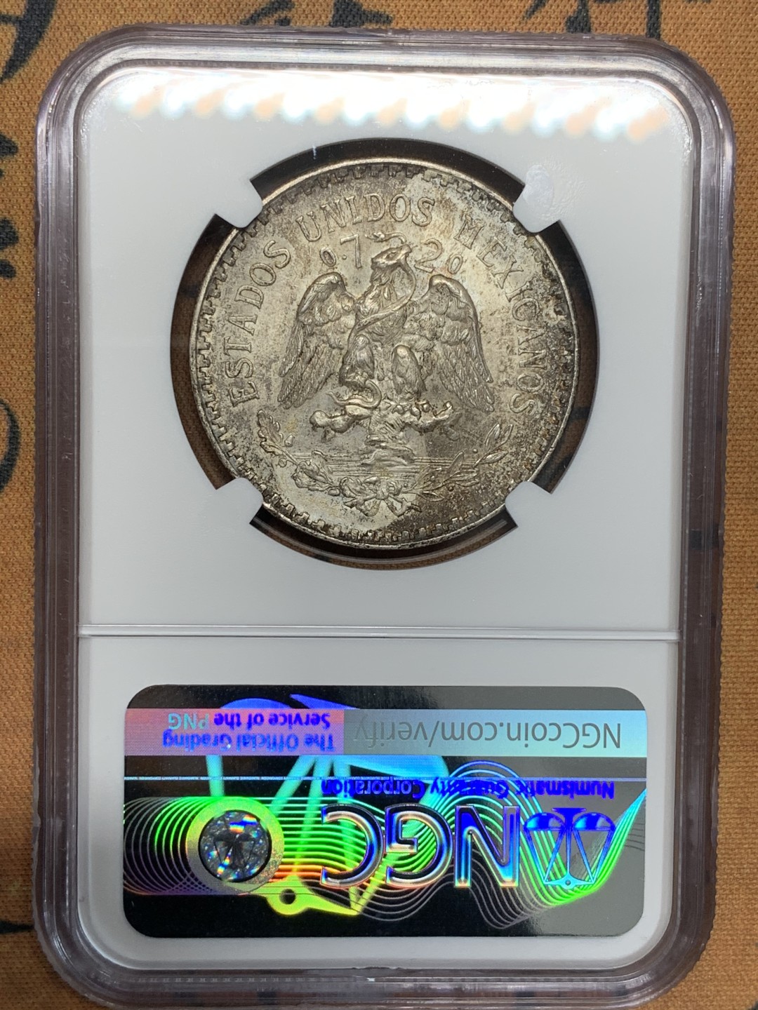 《竞宝斋》第95场-本周日，周一，周四，3场连拍（全场不限金额包邮） NGC-MS63 墨西哥1940年 五彩鹰洋 1比索 银币 这样的包浆能给分真的是太难了