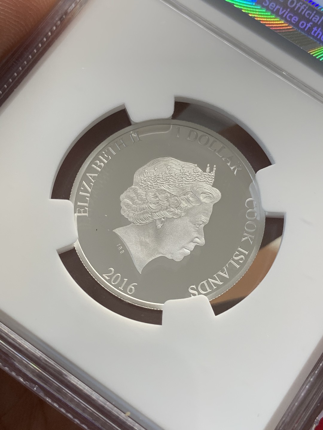 《竞宝斋》第95场-本周日，周一，周四，3场连拍（全场不限金额包邮） NGC-PF69UC 2016年库克群岛$1英国脱欧纪念彩色精制银币（发行量仅2016枚）