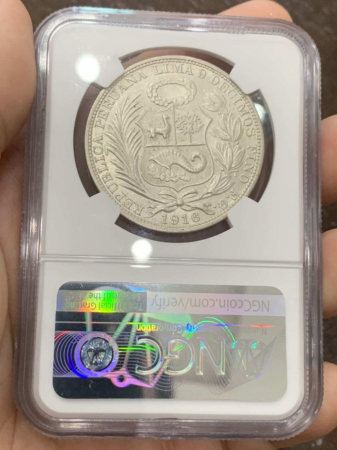 《竞宝斋》第95场-本周日，周一，周四，3场连拍（全场不限金额包邮） NGC MS63 原光秘鲁1916年坐人女神一索尔银币 高银版最后一年