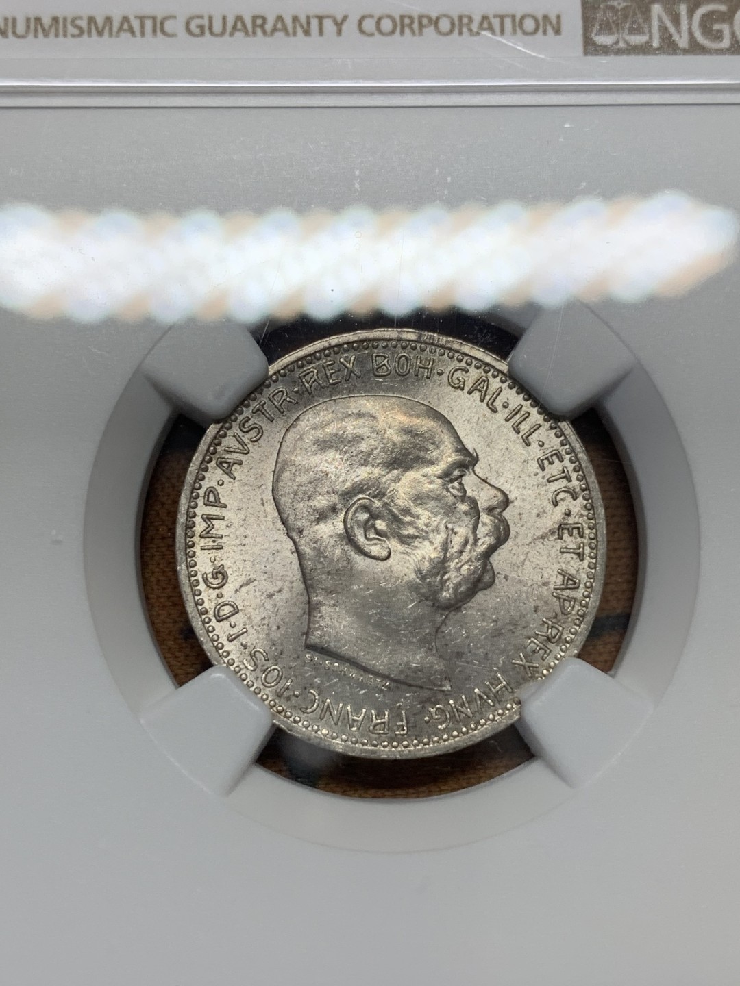 《竞宝斋》第95场-本周日，周一，周四，3场连拍（全场不限金额包邮） NGC-MS64 奥地利1916年茜茜公主老公弗朗茨·约瑟夫一世1克朗银币