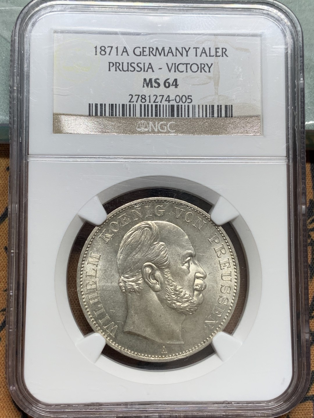 《竞宝斋》第95场-本周日，周一，周四，3场连拍（全场不限金额包邮） NGC-MS64，德国 普鲁士1871年普法胜利1泰勒，NGC老盒车轮光，品种普通状态一流。