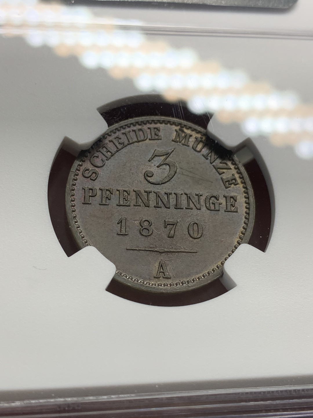 《竞宝斋》第95场-本周日，周一，周四，3场连拍（全场不限金额包邮） NGC-UNCD 普鲁士1870A3芬尼铜币 打制锐利 包浆醇厚只有几道非常微小的划痕 NGC严评了