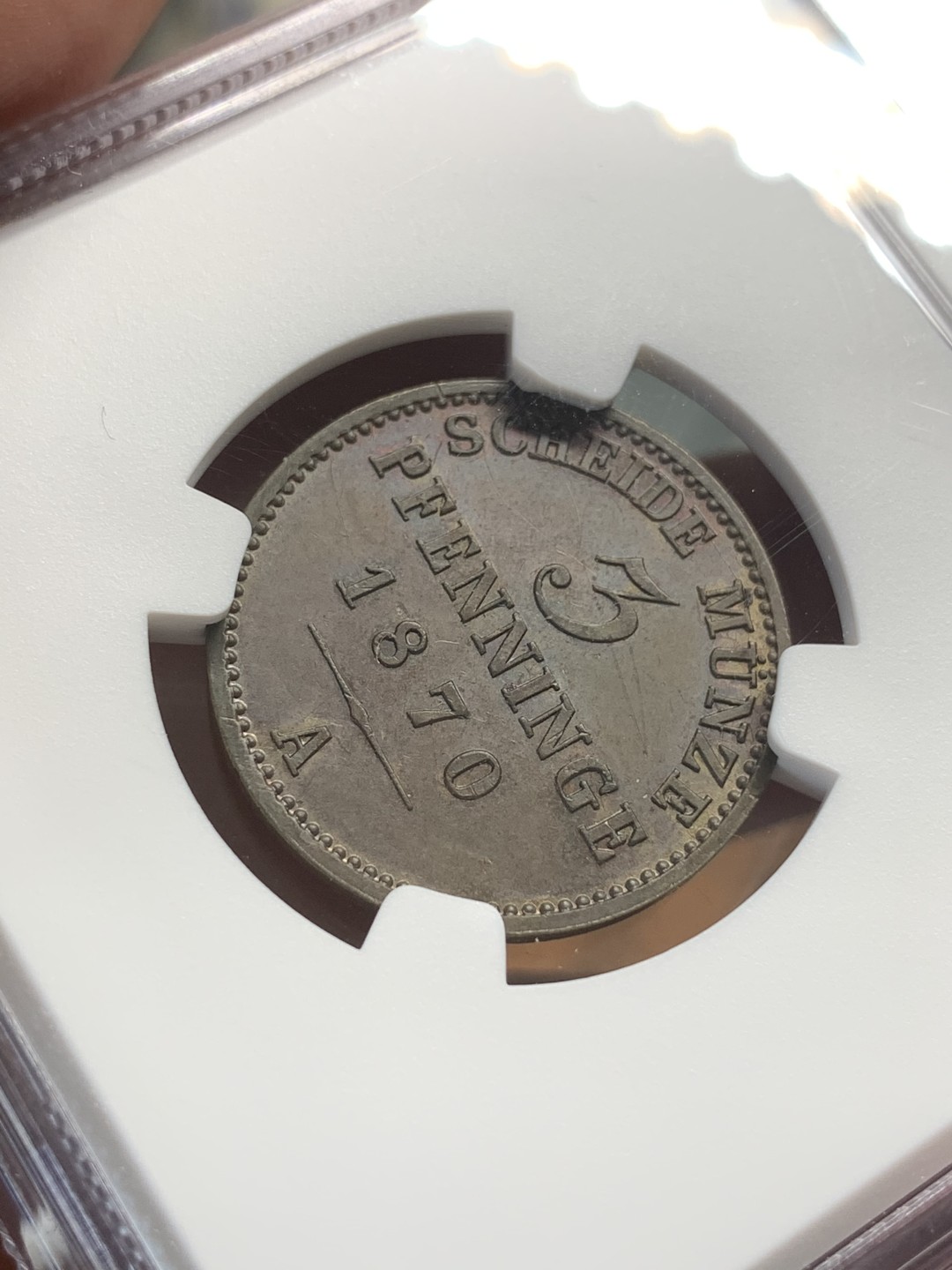 《竞宝斋》第95场-本周日，周一，周四，3场连拍（全场不限金额包邮） NGC-UNCD 普鲁士1870A3芬尼铜币 打制锐利 包浆醇厚只有几道非常微小的划痕 NGC严评了