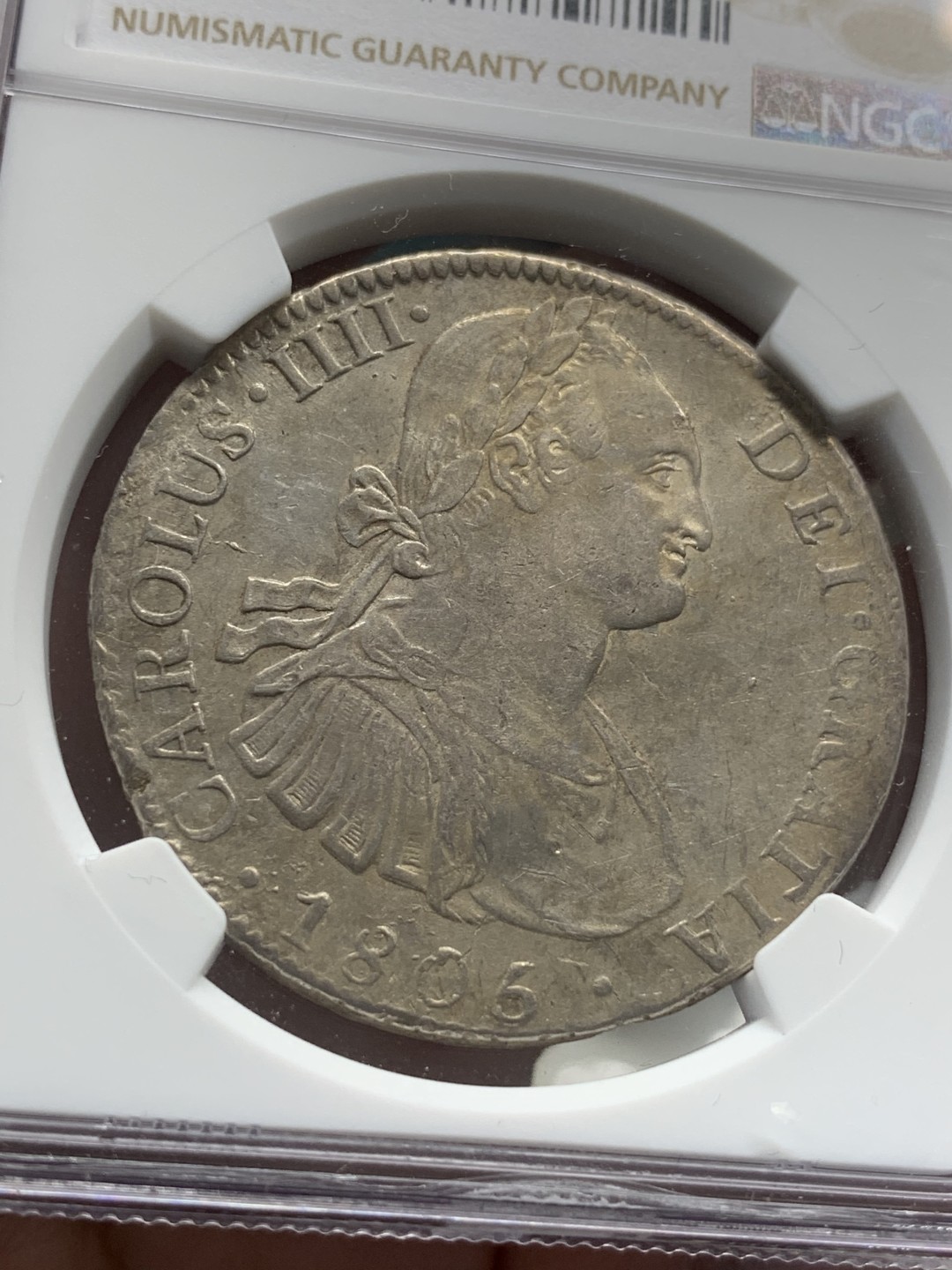 《竞宝斋》第95场-本周日，周一，周四，3场连拍（全场不限金额包邮） NGC AU 墨西哥 1805年 卡四 8里亚尔 双柱大银币 双面深打 带包浆