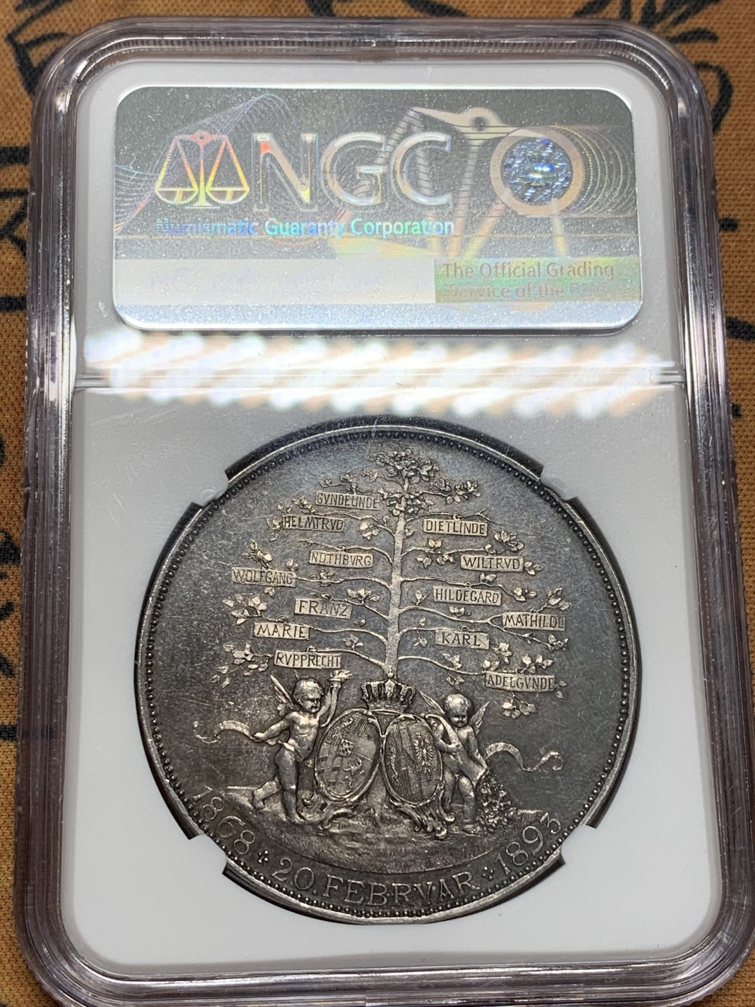 《竞宝斋》第95场-本周日，周一，周四，3场连拍（全场不限金额包邮） NGC MS62 德国1893年 巴伐利亚 利奥波德银婚 子孙树 2泰勒型大银章