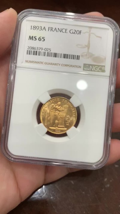 《竞宝斋》第95场-本周日，周一，周四，3场连拍（全场不限金额包邮） NGC-MS65,法国20法郎 天使金币，1893年稀少年份，车轮光高分好品相。