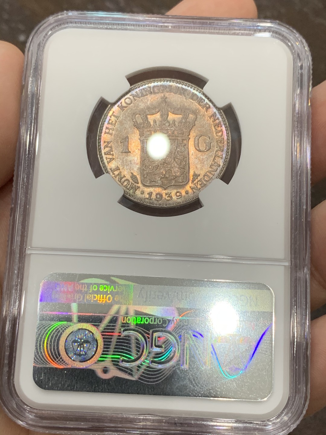 《竞宝斋》第95场-本周日，周一，周四，3场连拍（全场不限金额包邮） 季军分 NGC-MS64 荷兰 1939年 威廉明娜女王 1盾银币 转光明显 正反面浮雕细腻 背部包浆非常好 PL感