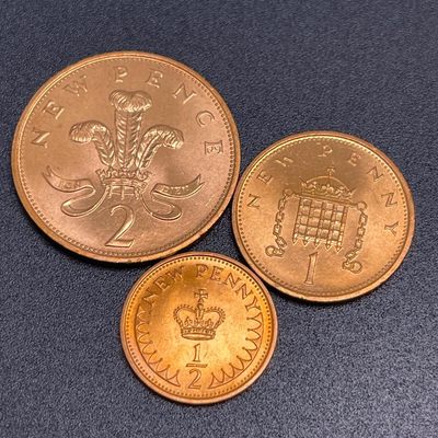 0起1加，零佣金，拍中即包邮（不看金额）【铜匠收藏】散币第九场，好货多多！ - 全新卷拆 UNC品相 1971年 英国 伊丽莎白 2便士 1便士 1/2便士 1组3枚 