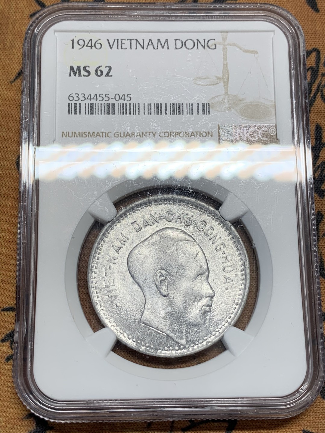 《竞宝斋》第95场-本周日，周一，周四，3场连拍（全场不限金额包邮） NGC MS62 越南 1946年 越南民主共和国 胡志明像 1盾铝币 分数不错 状态难得