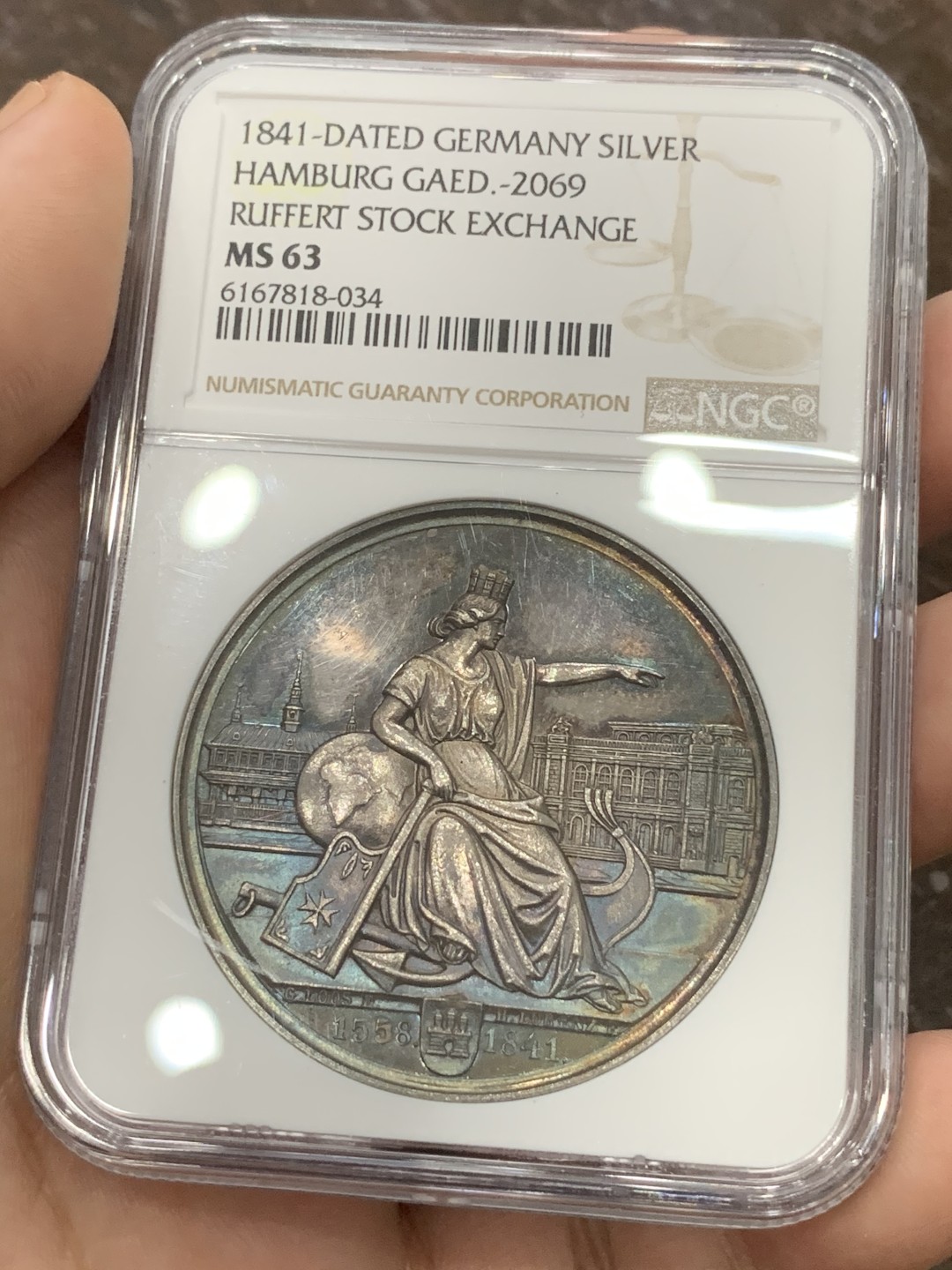 《竞宝斋》第95场-本周日，周一，周四，3场连拍（全场不限金额包邮） NGC MS63德国1841汉堡幻彩新证券交易所落成纪念景观和日耳曼尼娅女神大银章43MM 29G