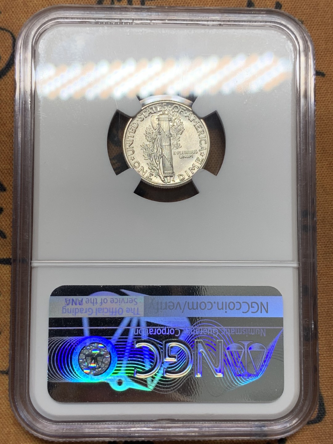 《竞宝斋》第95场-本周日，周一，周四，3场连拍（全场不限金额包邮） NGC-MS66 美国 1943年 10美分 小飞侠墨丘利 银币