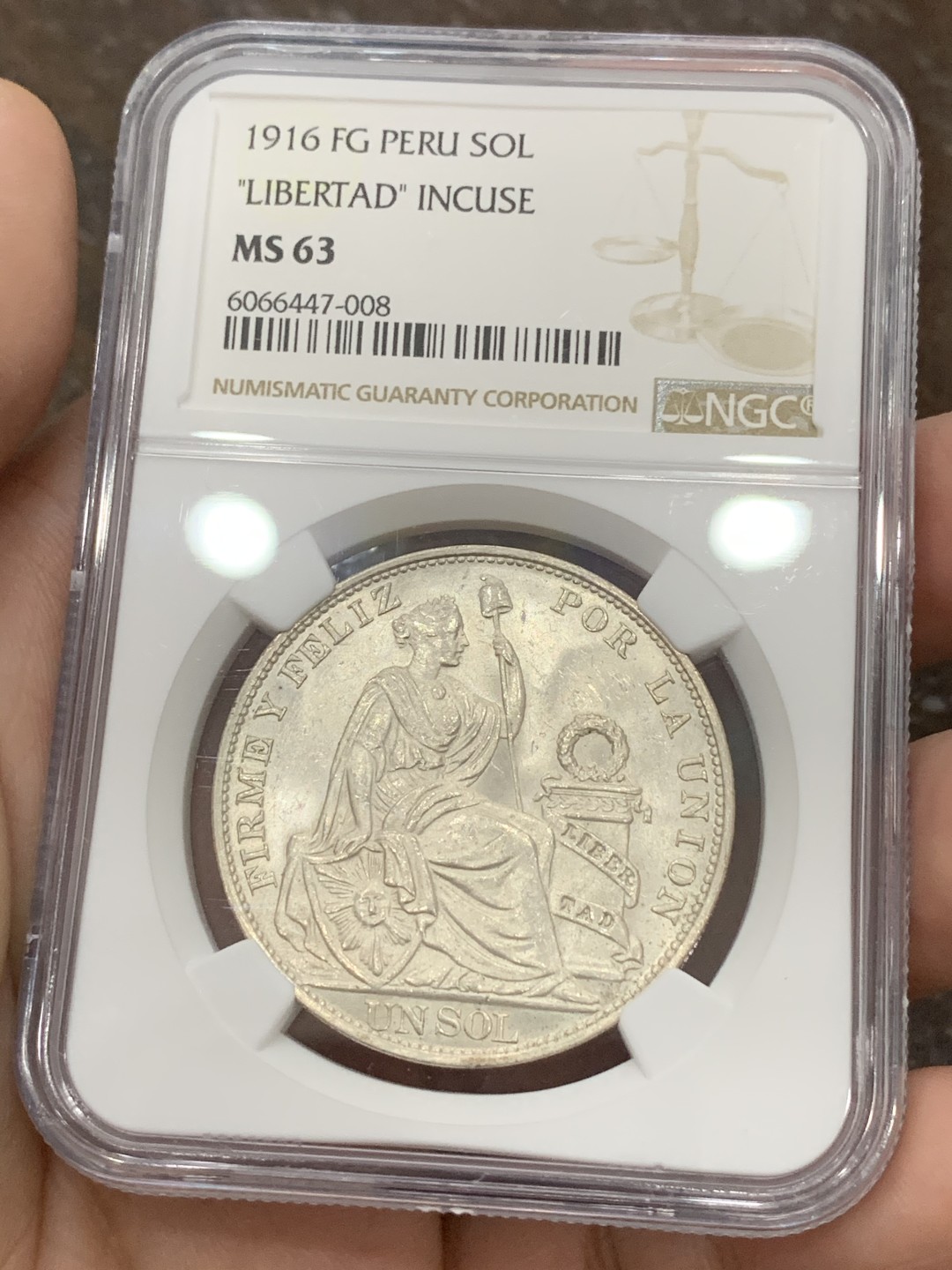 《竞宝斋》第95场-本周日，周一，周四，3场连拍（全场不限金额包邮） NGC MS63 原光秘鲁1916年坐人女神一索尔银币 高银版最后一年