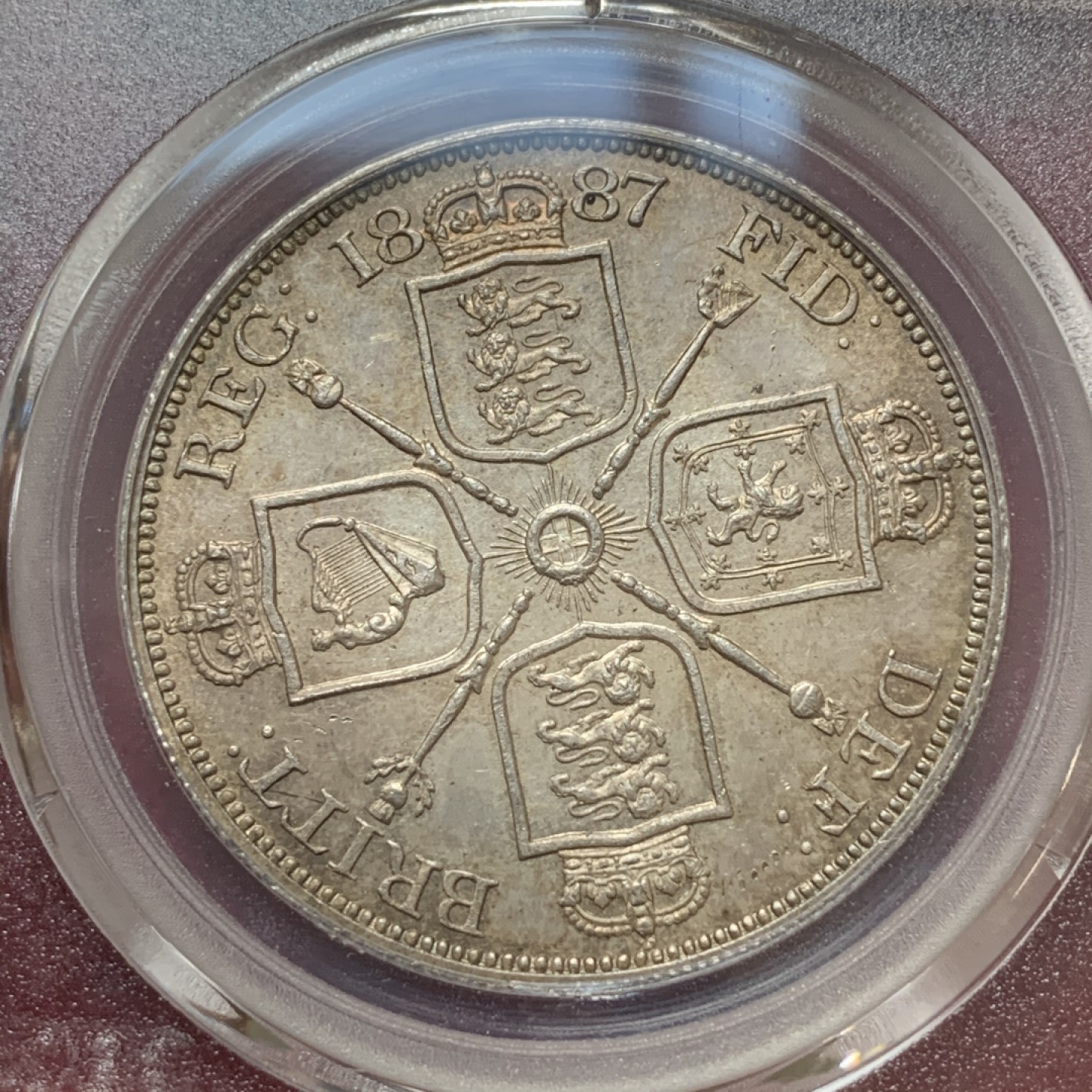 《竞宝斋》第95场-本周日，周一，周四，3场连拍（全场不限金额包邮） 公博评级 英国1887年高冠一套7枚 虽然是公博 整体状态都不错 个别符合MS气质  现代机制币的经典之作，一次收齐