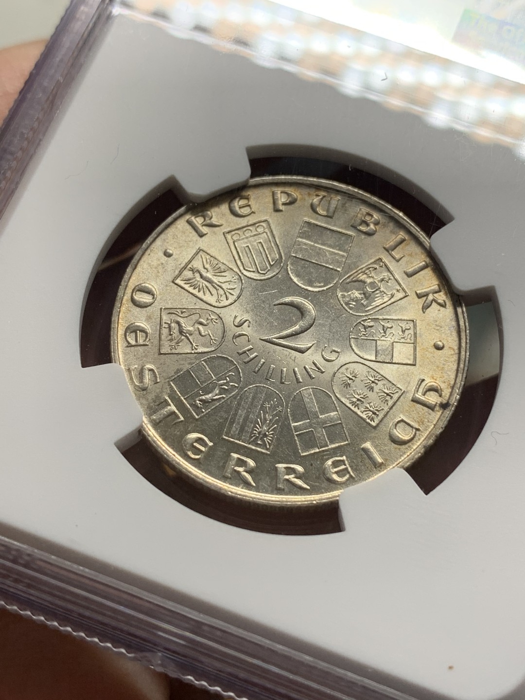 《竞宝斋》第96场-本周日，周一，周四，3场连拍（全场不限金额包邮） NGC-MS63 奥地利1933年 2先令银币 原光好品 早期先令