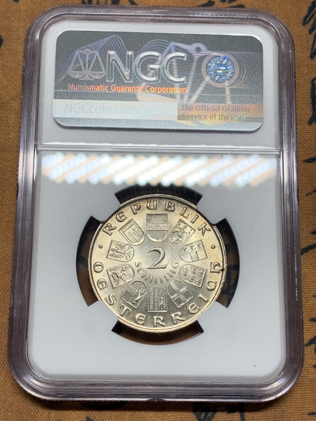 《竞宝斋》第96场-本周日，周一，周四，3场连拍（全场不限金额包邮） NGC-MS63 奥地利1933年 2先令银币 原光好品 早期先令