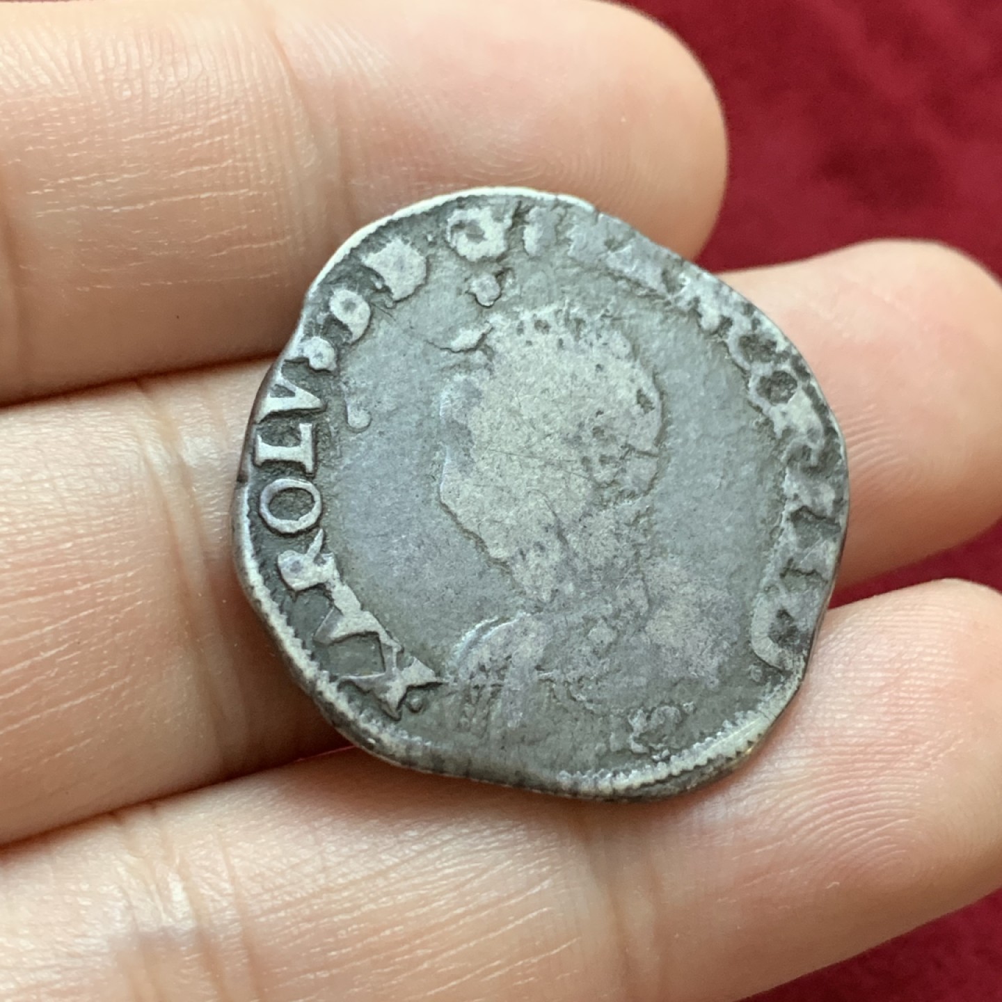 《竞宝斋》第96场-本周日，周一，周四，3场连拍（全场不限金额包邮） 1566年-L 法国 查理九世 teston 9克 银币 背面打制很不错，还能看到光泽