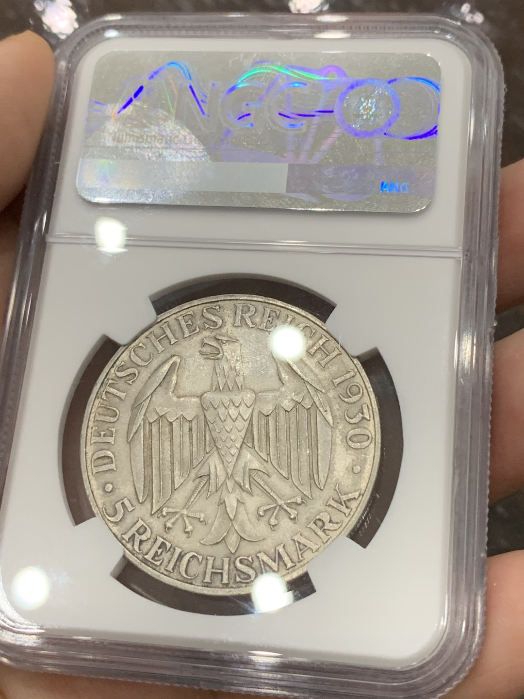 《竞宝斋》第96场-本周日，周一，周四，3场连拍（全场不限金额包邮） NGC MS62 德国 1930年 齐柏林飞艇5马克，带转光  首见品种