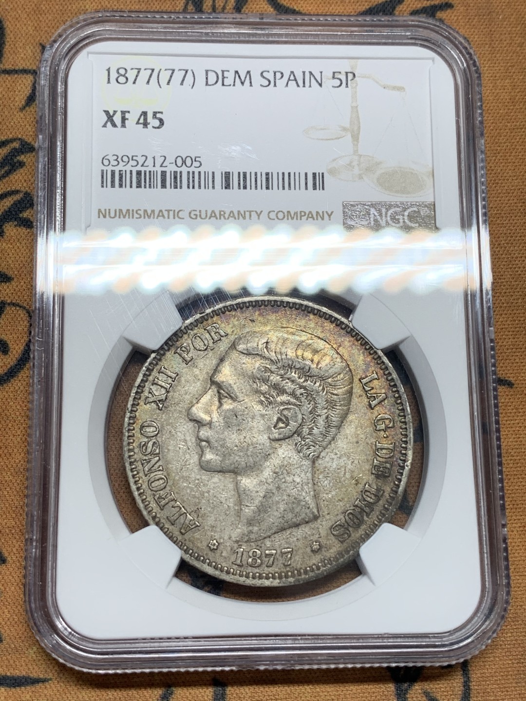 《竞宝斋》第96场-本周日，周一，周四，3场连拍（全场不限金额包邮） NGC-XF45 西班牙1877年 阿方索十二世 5比塞塔双柱 大银币 酱彩 很漂亮