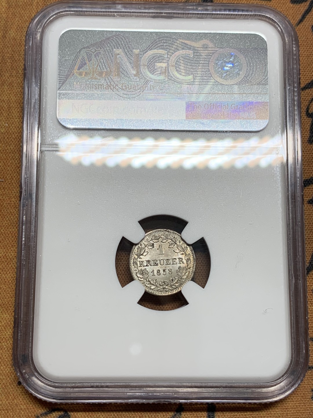 《竞宝斋》第96场-本周日，周一，周四，3场连拍（全场不限金额包邮） NGC-MS64 巴伐利亚1858年1克鲁泽小银币，原光饱满，带转光