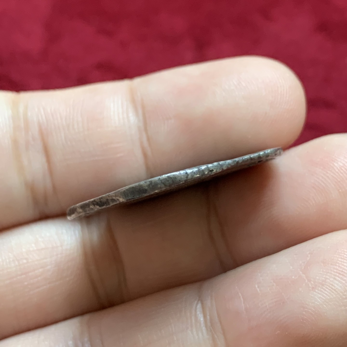 《竞宝斋》第96场-本周日，周一，周四，3场连拍（全场不限金额包邮） 1566年-L 法国 查理九世 teston 9克 银币 背面打制很不错，还能看到光泽