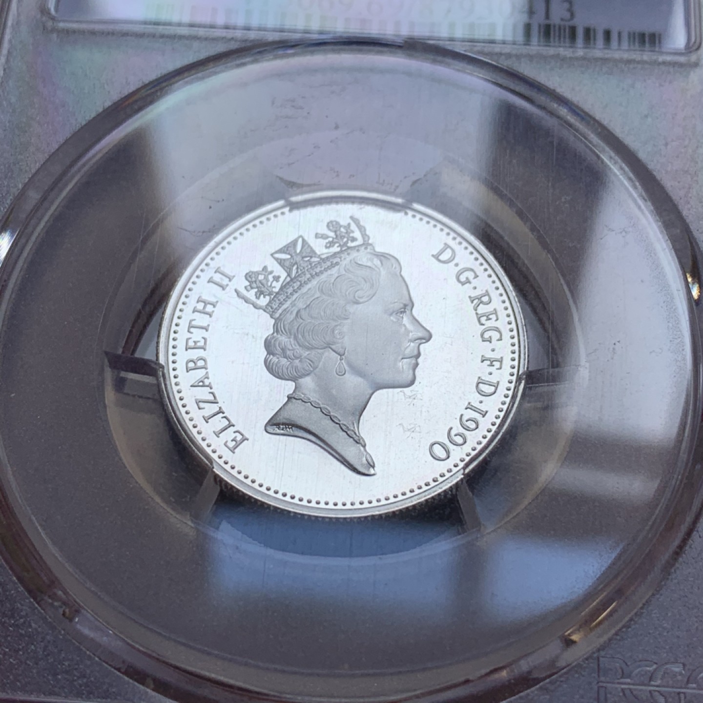 《竞宝斋》第96场-本周日，周一，周四，3场连拍（全场不限金额包邮） PCGS PR68-69 DCAM 英国 1990年 精制5便士银币大小版一对（带原盒）（冠军+亚军分）深度镜面 发行量35000枚