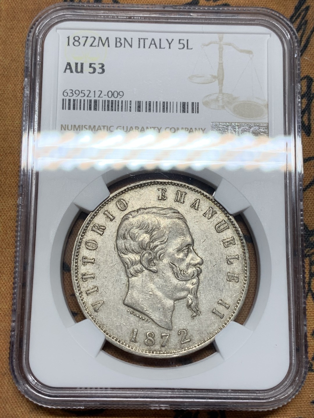 《竞宝斋》第96场-本周日，周一，周四，3场连拍（全场不限金额包邮） NGC-AU53 意大利1872年 埃曼纽尔二世 米兰造 5里拉大银币 好品原味带光
