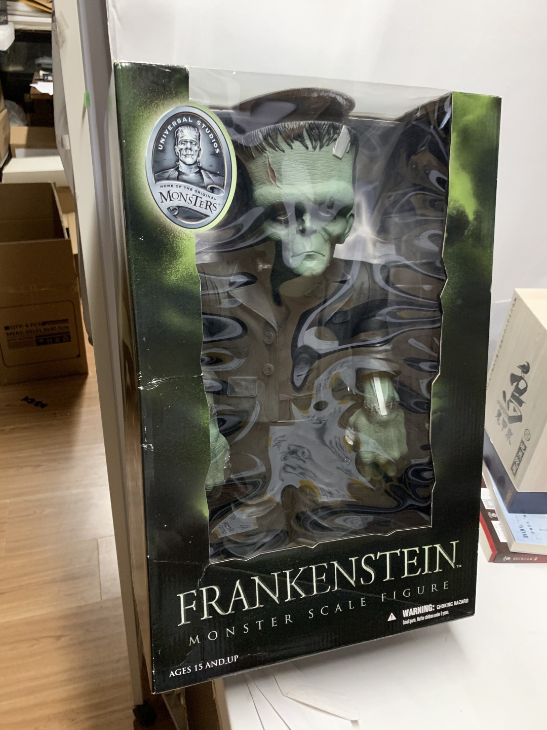 零元拍：初版MEZCO18寸环球怪物宇宙科学怪人弗兰肯潮玩公仔人偶模型，全新未拆。中拍还送价值25元盒乐屋定分卡一套